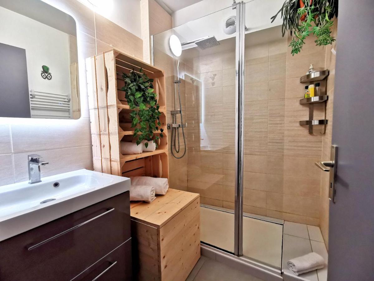 Le Duplex - Hyper Centre - Gare - Wifi - Netflix - Disney + Annecy Exteriör bild